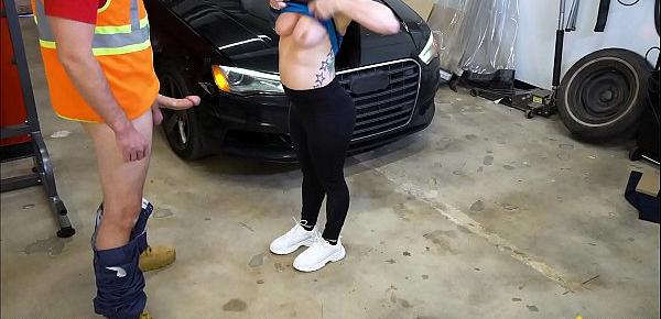  Roadside - Fit Girl Gets Her Pussy Banged By The Car Mechanic